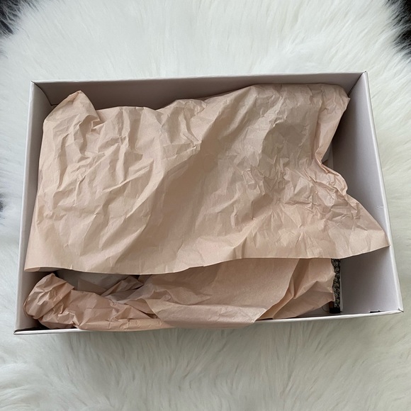 Beautiful heels - Picture 9 of 16